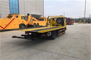 蕲春非事故拖车