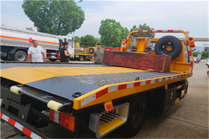 蕲春附近拖车电话号码服务