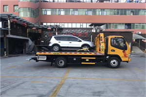 蕲春汽车紧急补胎换胎救援